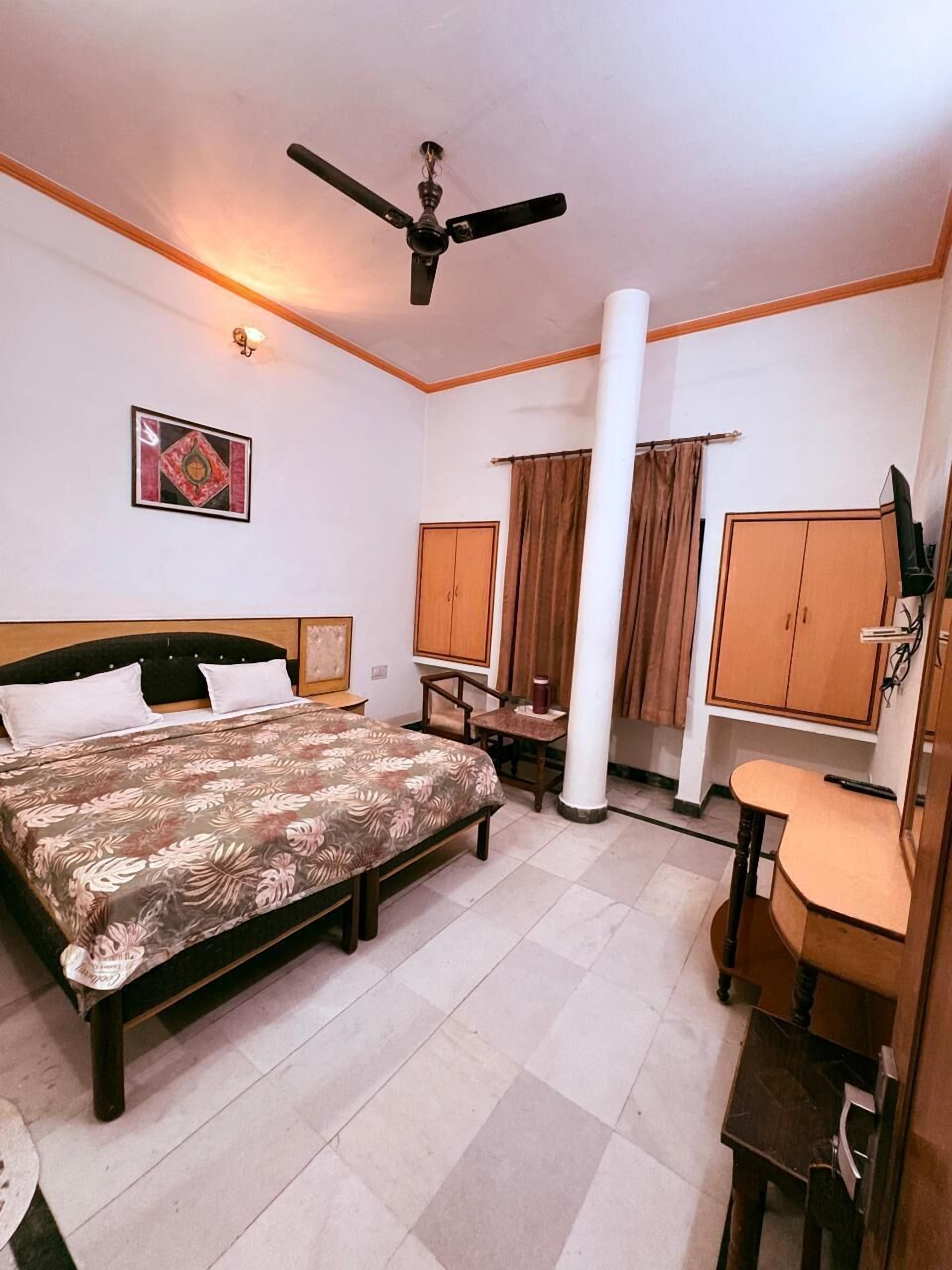 Colchones con pillow-top, decoración personalizada y muebles diferentes 