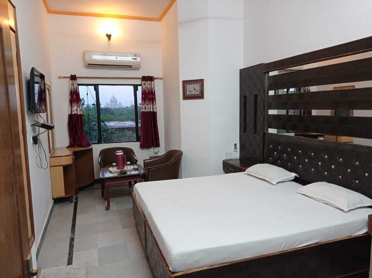 Photo - Hotel Taj Plaza, VIP Road, Agra