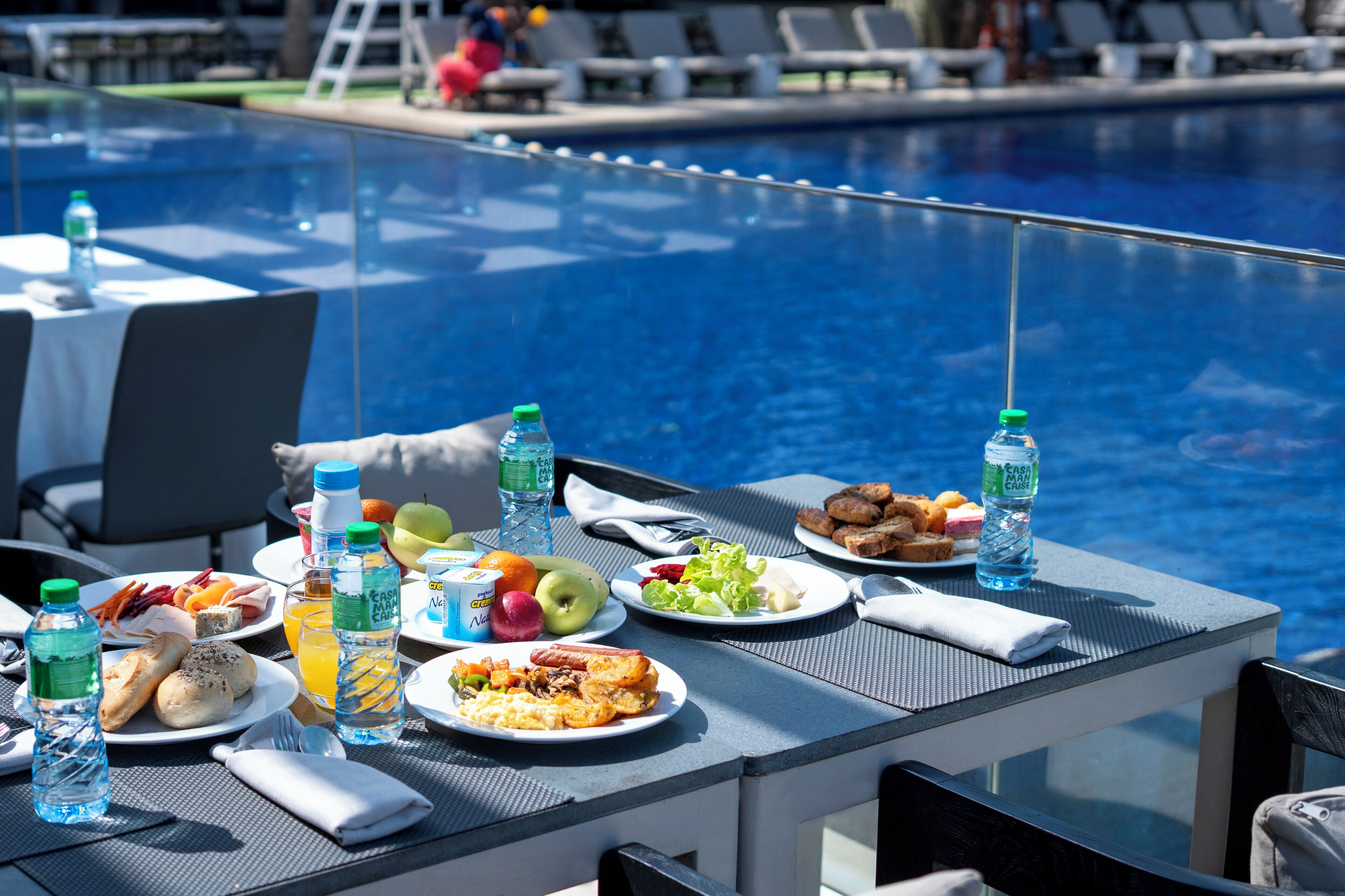 Tägliches Frühstücksbuffet gegen Gebühr