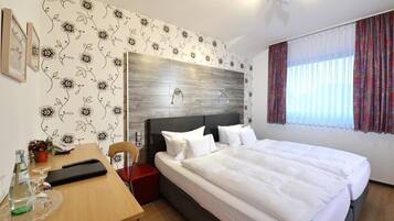 Economy Double Room | Hypo-allergenic bedding, desk, blackout drapes, soundproofing