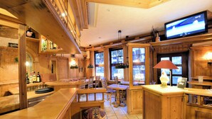 Bar (on property) - Coellner Hof (Cologne)