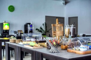 Daily buffet breakfast (EUR 12.90 per person)