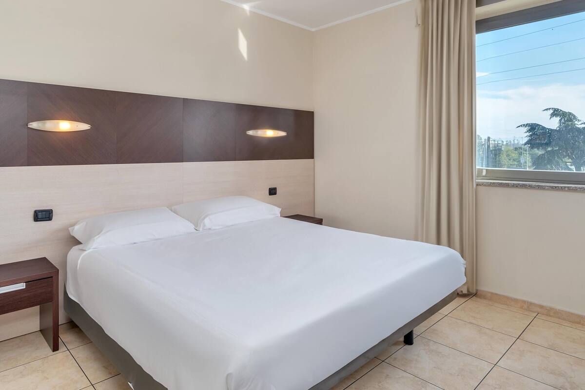 Standard Double Room, Mobility Accessible, Non Smoking