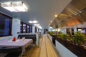 Restaurant - Bharat Hotel (Kanayannur)
