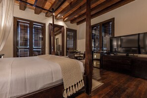 Junior Suite | Minibar, in-room safe, individually furnished, iron/ironing board - Ananda Hotel Boutique (Cartagena)