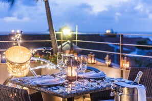 Breakfast, lunch, dinner served; international cuisine  - Ananda Hotel Boutique (Cartagena)
