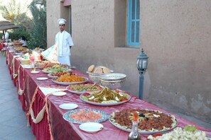 Buffet - Palms Hotel Club (Aarab Sebbah Ziz)