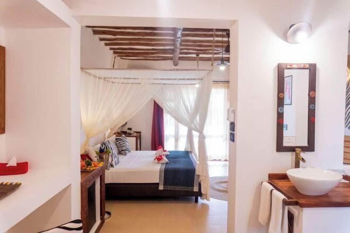 1 Schlafzimmer, Minibar, Zimmersafe, individuell dekoriert