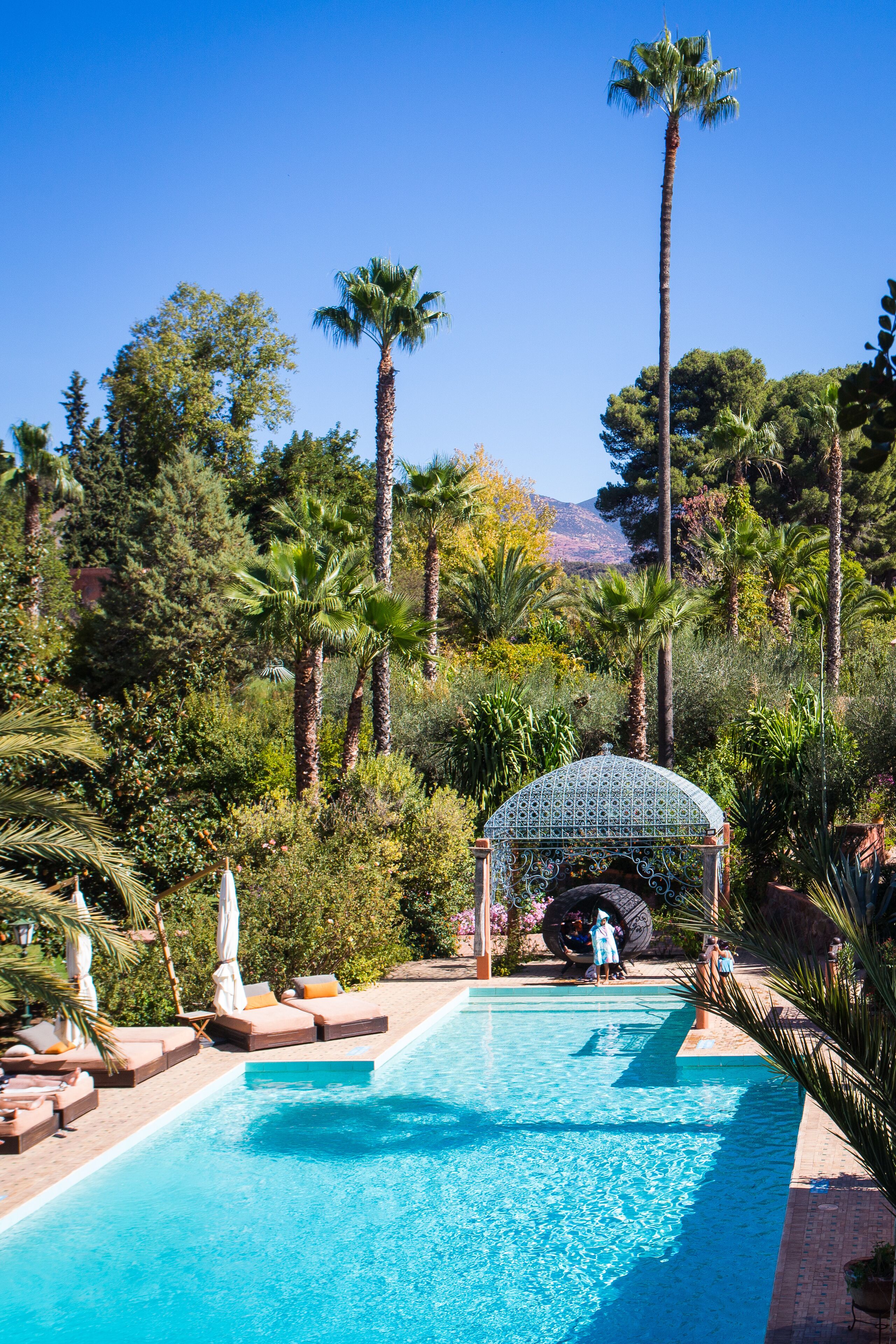 3 outdoor pools, pool umbrellas, pool loungers