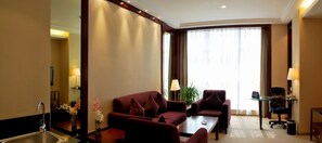 行政套房 | 客廳 | LCD 電視