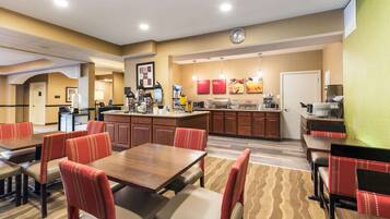 Desayuno continental incluido todos los días