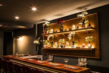 Restaurant on-premise at Hotel 32 32