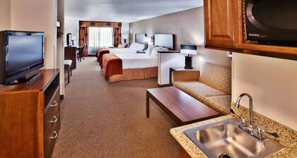 Holiday Inn Express Hotel & Suites Dubuque by IHG