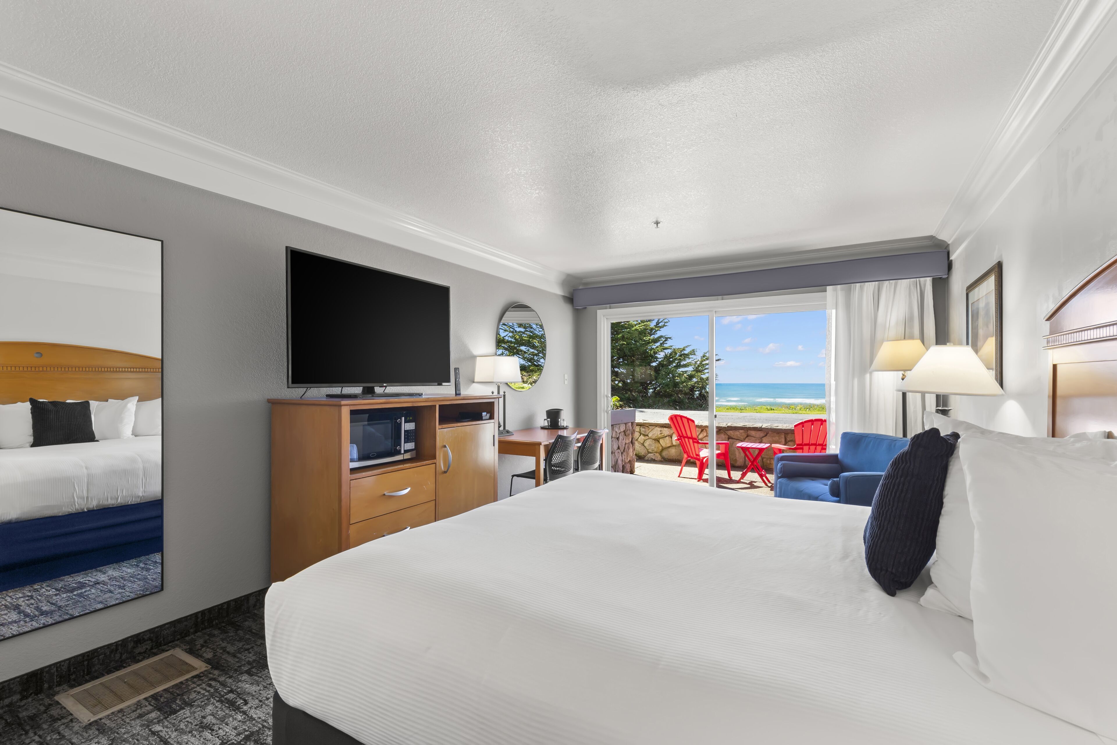 King Bed, Ocean View 