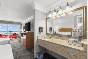 Two Queen Beds, Ocean View | Bathroom sink