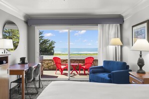 King Bed, Ocean View  | เครื่องนอนป้องกันสารก่อภูมิแพ้, โต๊ะทำงาน, พื้นที่ทำงานแบบใช้แล็ปท็อป