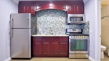 Premier Studio Suite | Dapur peribadi | Peti sejuk, ketuhar gelombang mikro, pembancuh kopi/teh