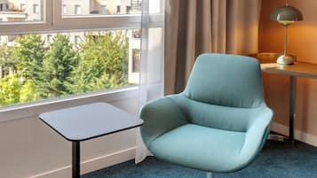 Superior Room, 1 King Bed, Non Smoking | Minibar, in-room safe, desk, laptop workspace
