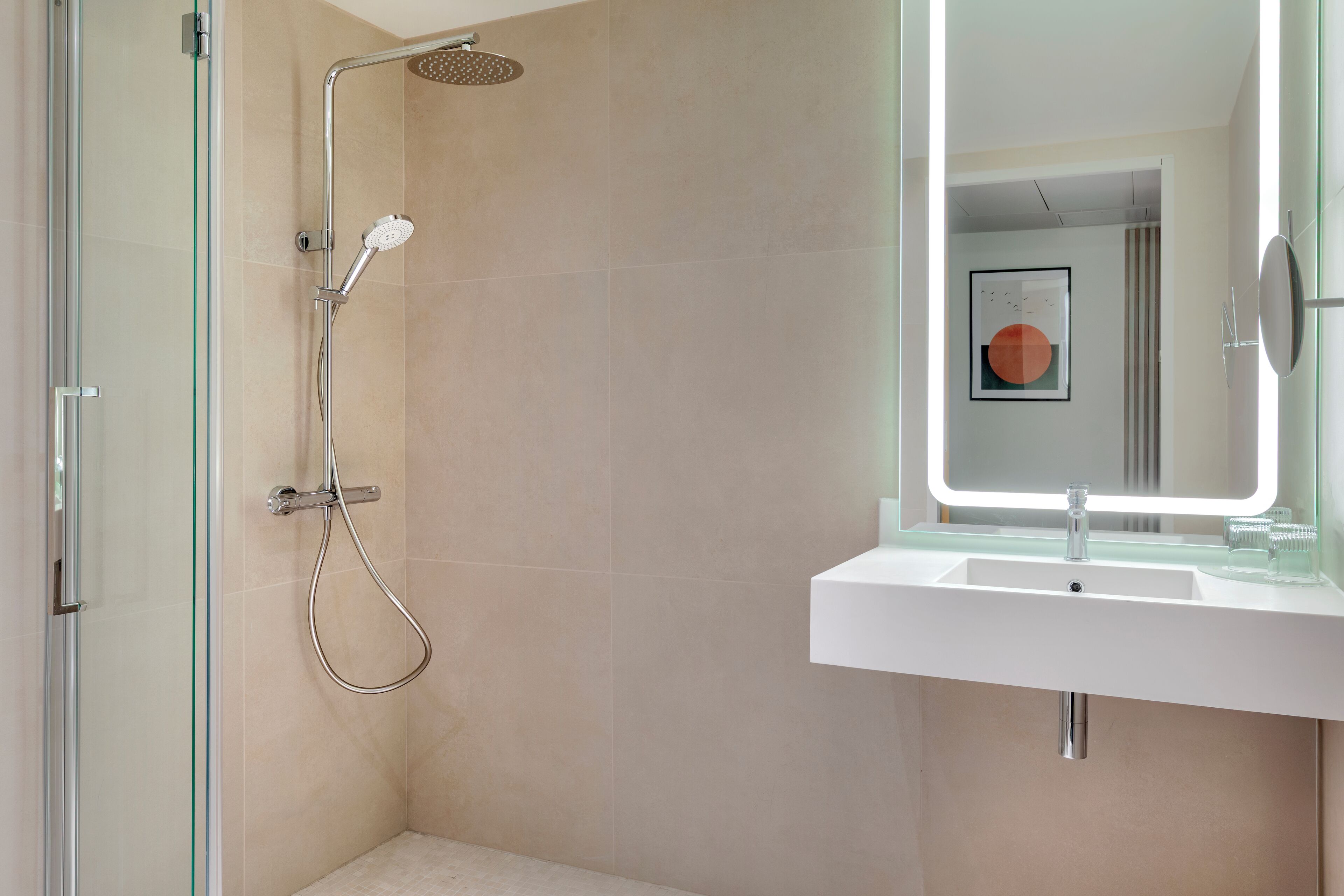 shower, free toiletries, hair dryer, towels