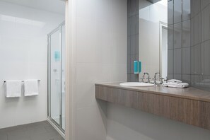 Bathroom - Sovereign Hill Hotel (Golden Point (Ballarat))