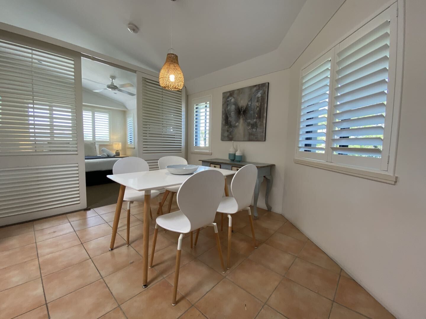 One Bedroom Superior | In-room dining