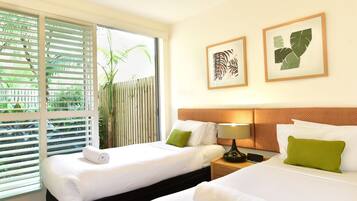 Belongil Penthouse Three Bedroom w Pool | Individually furnished, desk, laptop workspace, soundproofing