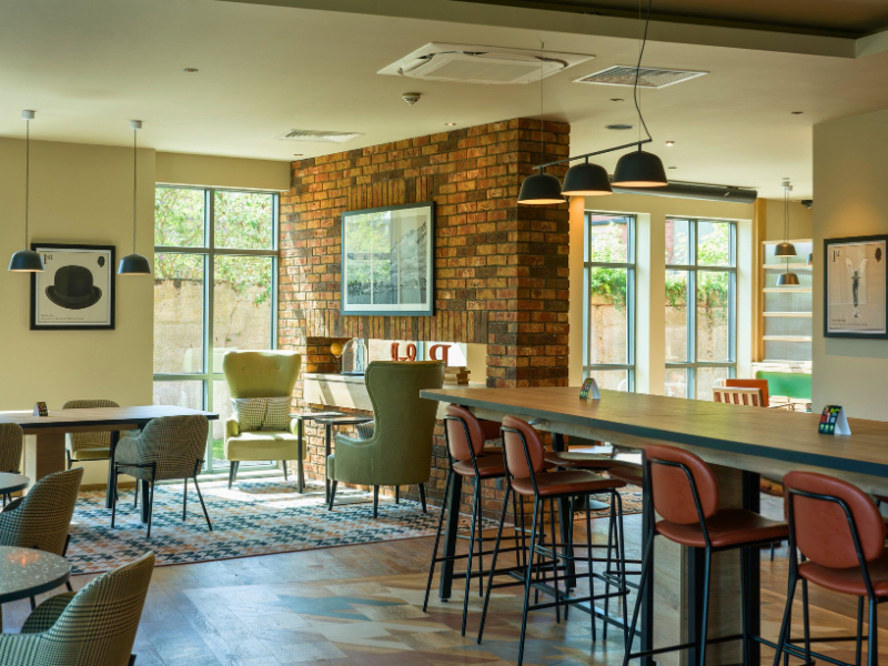 Breakfast, lunch, dinner served; vegan cuisine 