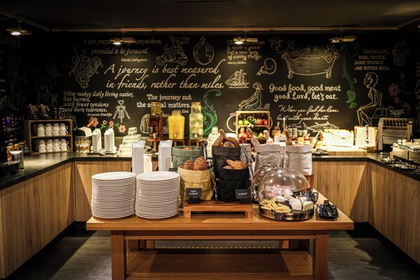 Dagelijks ontbijtbuffet (GBP 10 per persoon)