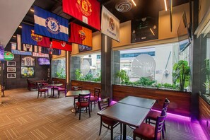 Bar (on property) - Crowne Plaza Leon by IHG (León)
