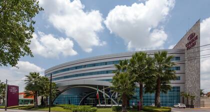 Crowne Plaza Leon by IHG