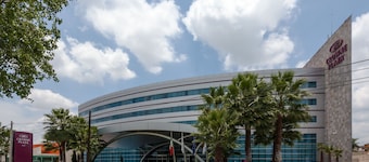 Crowne Plaza Leon by IHG