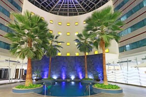 Indoor pool - Crowne Plaza Leon by IHG (León)