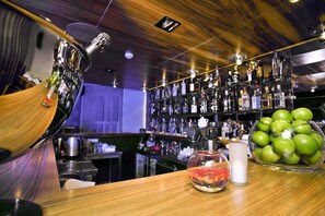 Bar (on property) - Tomtom Suites - Special Class (Istanbul)