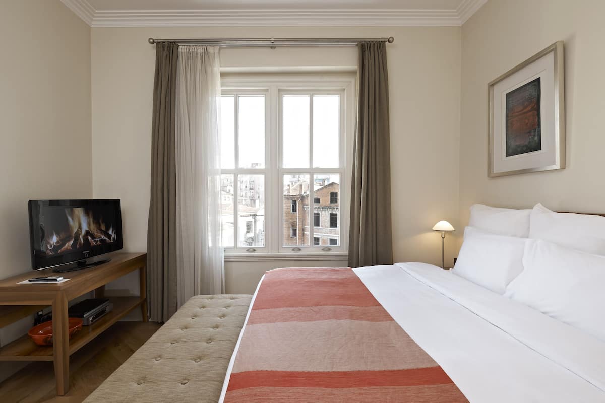 Standard Suite
