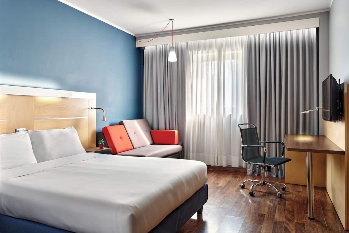 Chambre Standard, 1 grand lit et 1 canapé-lit (Free Breakfast)