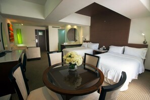 Ropa de cama hipoalergénica y minibar 