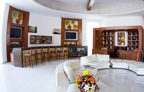 Bar (in der Unterkunft)