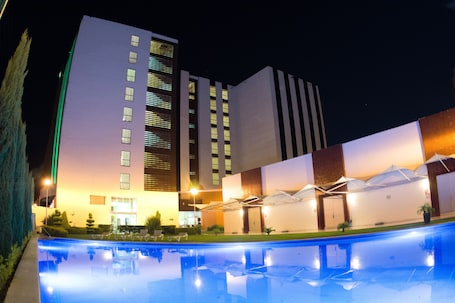 ๊ฑด๋ฌผ ๋์์ธ