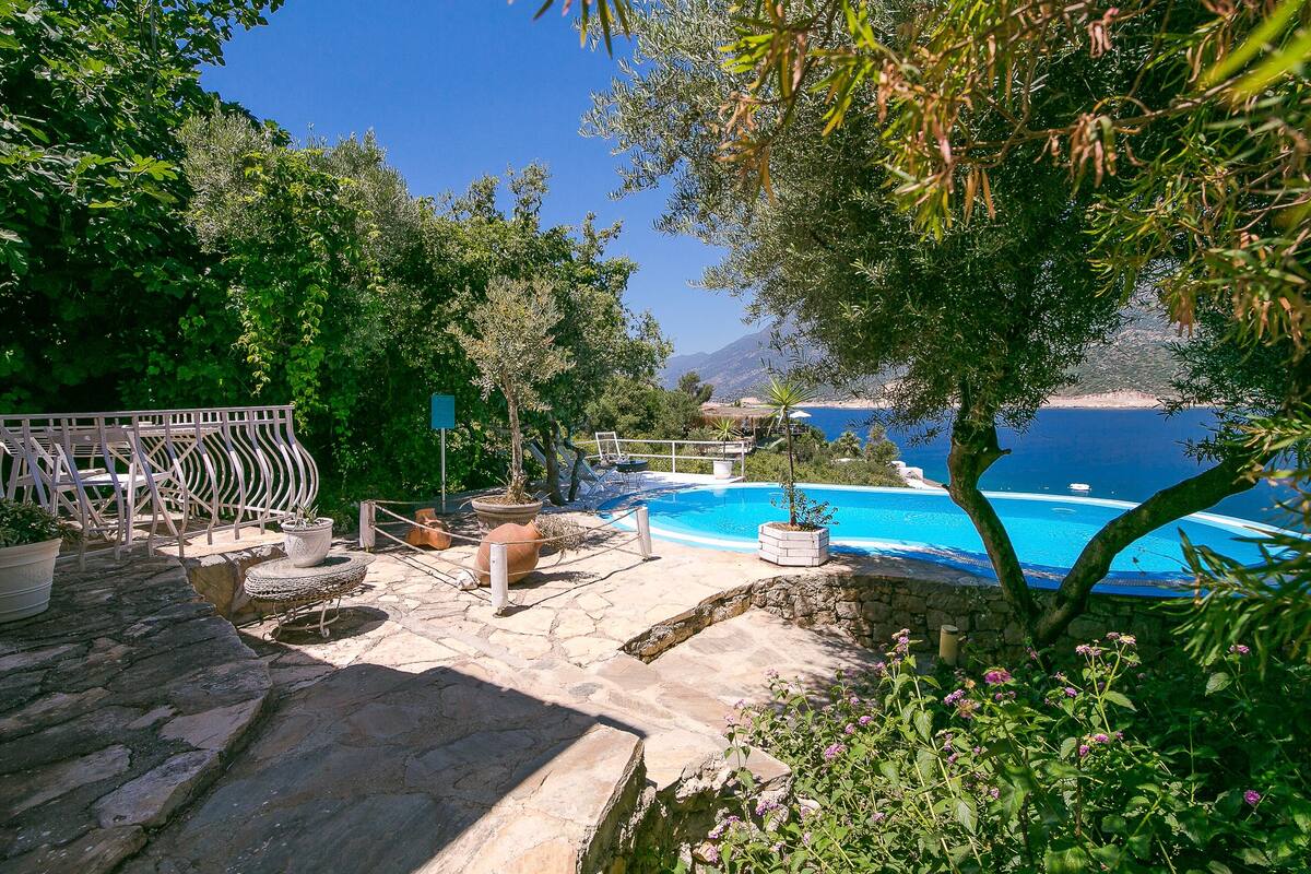 Bungalov Bahce ve Deniz Manzarali Oda | حديقة