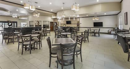 Best Western Plus Texoma Hotel & Suites