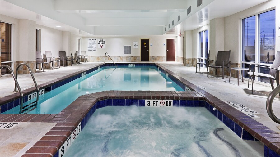 Holiday Inn Express & Suites El Paso West by IHG