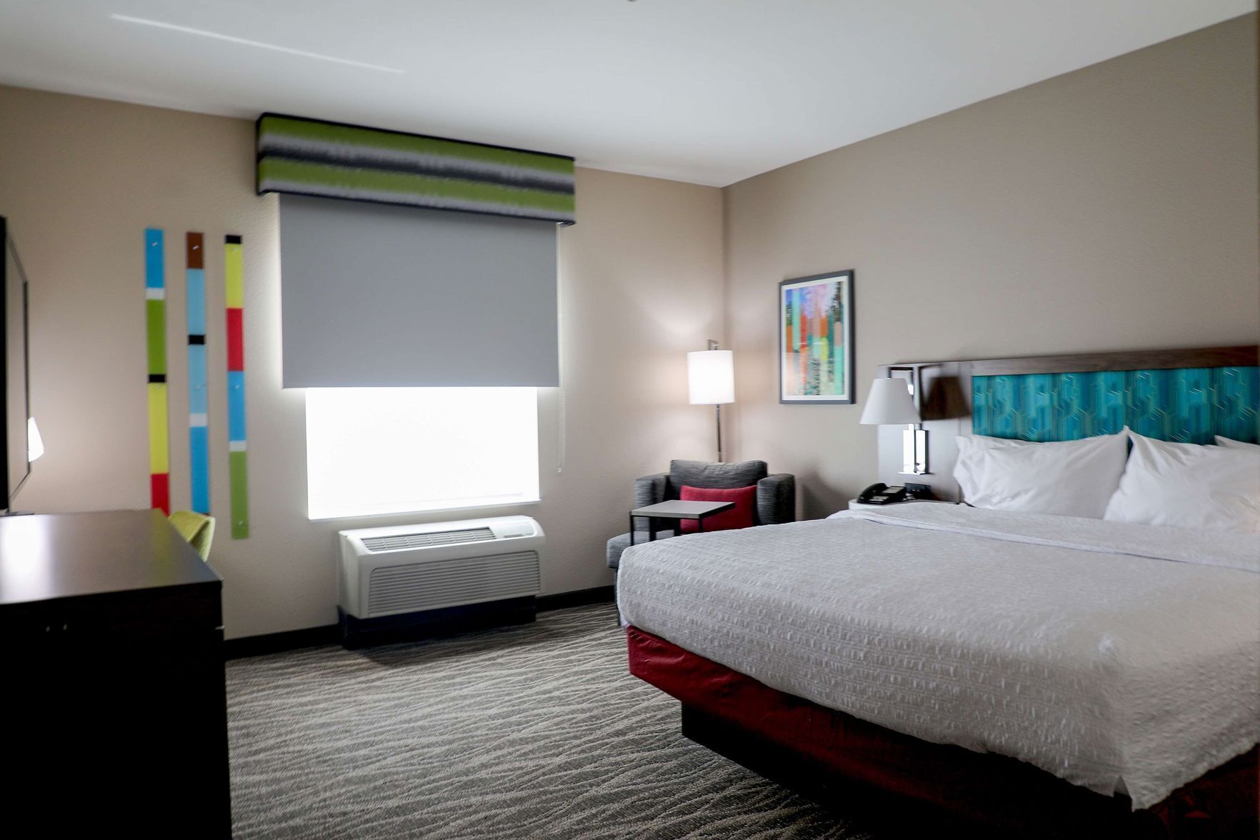 Pillowtop beds, desk, laptop workspace, blackout drapes