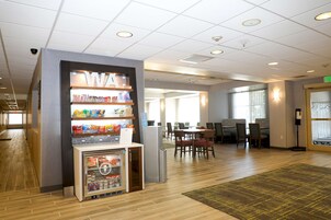 Snack bar
