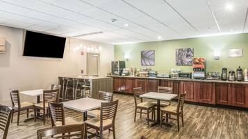 Free daily continental breakfast