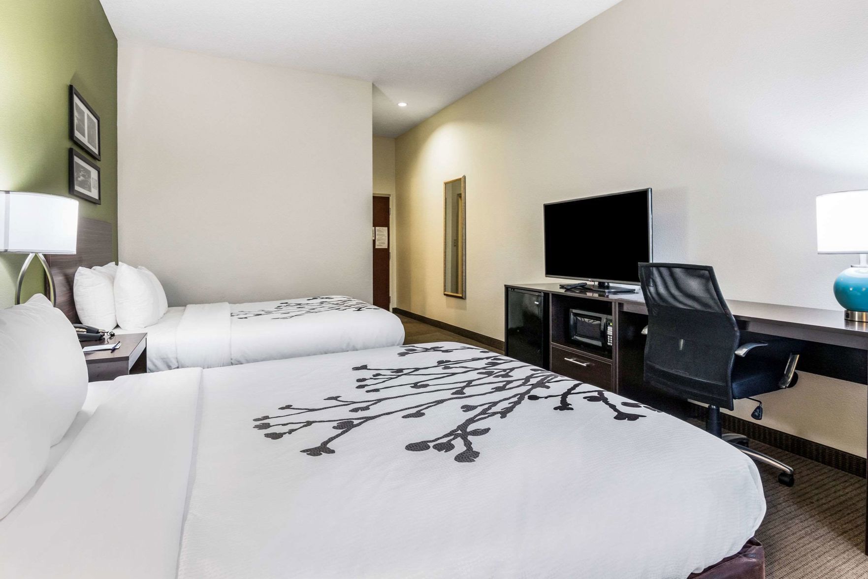 Desk, iron/ironing board, cribs/infant beds, free WiFi