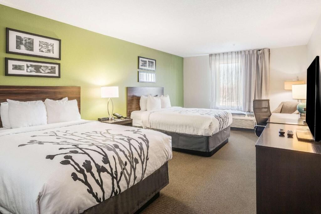 Desk, iron/ironing board, cribs/infant beds, free WiFi