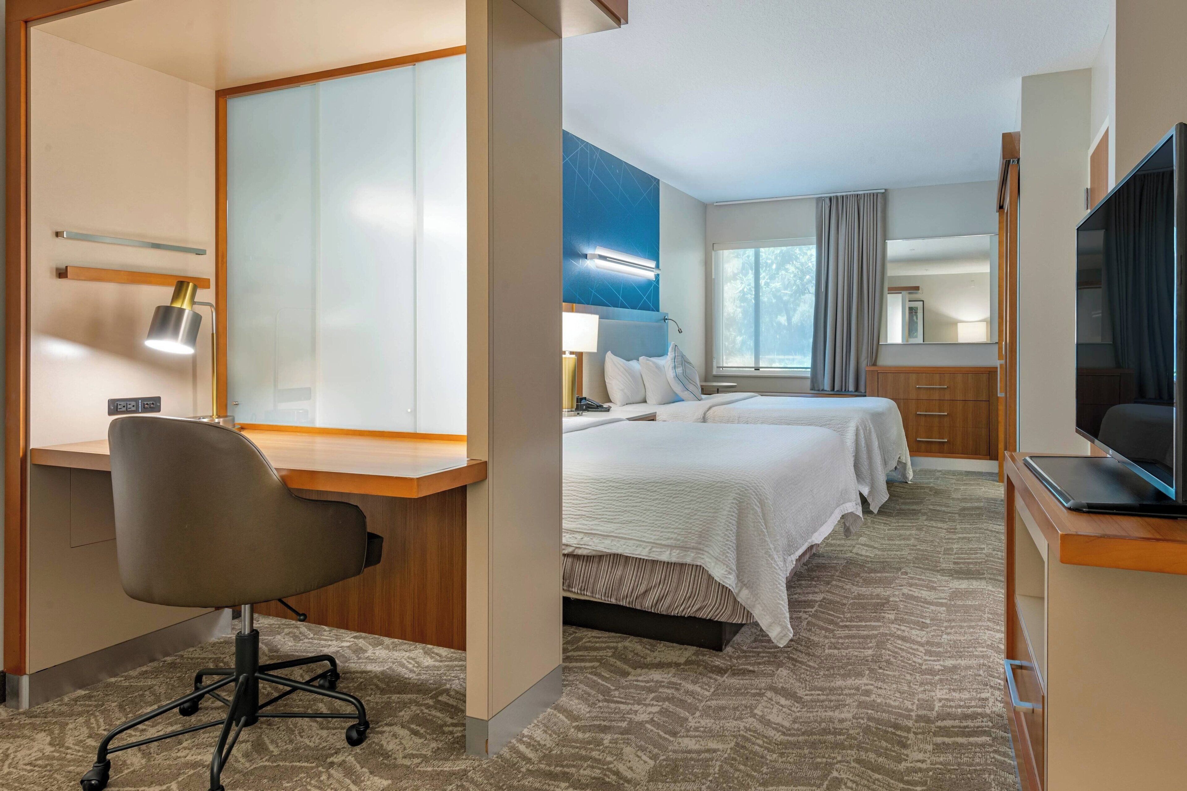 studio, multiple beds | premium bedding, down duvets, pillow-top beds, desk