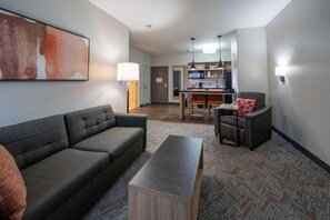 Suite, 1 Bedroom | In-room safe, individually decorated, individually furnished, desk - Candlewood Suites Baytown by IHG (Baytown)