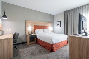 Suite, 1 Bedroom | In-room safe, individually decorated, individually furnished, desk - Candlewood Suites Baytown by IHG (Baytown)