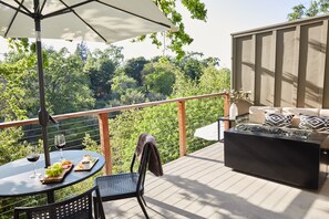 Astra | Terrace/patio - Milliken Creek Inn (Napa)